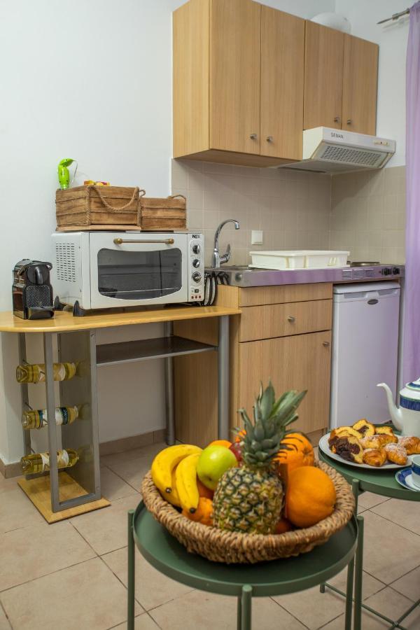 Warm Studio Apartment In Heraklion エクステリア 写真